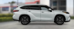 Toyota Highlander Hybrid XLE AWD (Natl) 2026