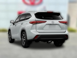 Toyota Highlander Hybrid XLE AWD (Natl) 2026