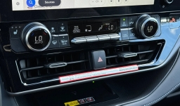 Toyota Highlander Hybrid XLE AWD (Natl) 2026