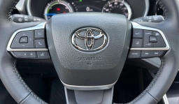 Toyota Highlander Hybrid XLE AWD (Natl) 2026