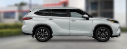 Toyota Highlander XLE AWD (Natl) 2026