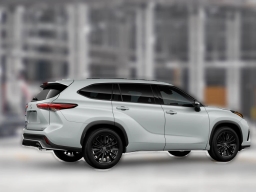 Toyota Highlander XSE AWD (Natl) 2026