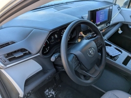 Toyota Sienna LE AWD 8-Passenger (Natl) 2026