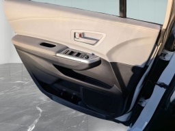 Toyota Sienna LE AWD 8-Passenger (Natl) 2026