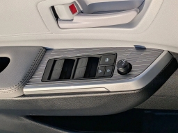 Toyota Sienna LE AWD 8-Passenger (Natl) 2026