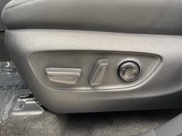 Toyota Highlander Hybrid Limited AWD (Natl) 2026