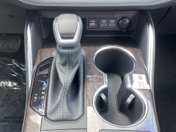 Toyota Highlander Hybrid Limited AWD (Natl) 2026