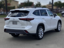 Toyota Highlander Hybrid Limited AWD (Natl) 2026