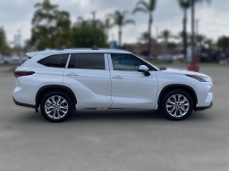 Toyota Highlander Hybrid Limited AWD (Natl) 2026