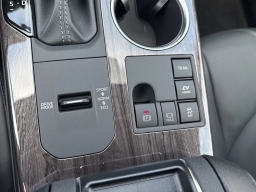 Toyota Highlander Hybrid Limited AWD (Natl) 2026