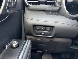 Toyota Highlander Hybrid Limited AWD (Natl) 2026