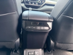 Toyota Highlander Hybrid Limited AWD (Natl) 2026