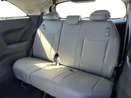 Toyota Sienna XLE FWD 8-Passenger (Natl) 2026