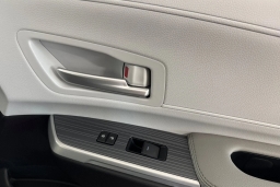 Toyota Sienna XLE FWD 8-Passenger (Natl) 2026