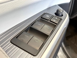 Toyota Sienna XLE FWD 8-Passenger (Natl) 2026