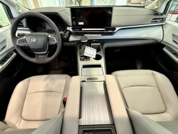 Toyota Sienna XLE FWD 8-Passenger (Natl) 2026
