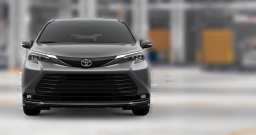 Toyota Sienna XLE FWD 8-Passenger (Natl) 2026