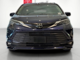 Toyota Sienna XLE FWD 8-Passenger (Natl) 2026