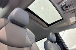 Toyota Sienna XLE FWD 8-Passenger (Natl) 2026