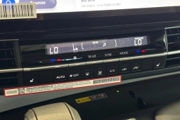 Toyota Sienna XLE FWD 8-Passenger (Natl) 2026