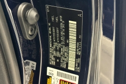 Toyota Sienna XLE FWD 8-Passenger (Natl) 2026