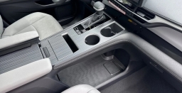 Toyota Sienna XLE FWD 8-Passenger (Natl) 2026