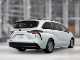 Toyota Sienna XLE AWD 7-Passenger (Natl) 2026