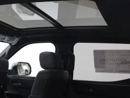 Toyota Tundra 4WD Limited CrewMax 5.5' Bed (Natl) 2026