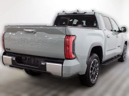 Toyota Tundra 4WD Limited CrewMax 5.5' Bed (Natl) 2026