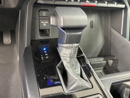 Toyota Tundra 2WD SR Double Cab 6.5' Bed (Natl) 2026