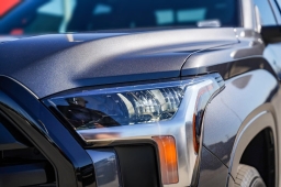 Toyota Tundra 2WD SR Double Cab 6.5' Bed (Natl) 2026