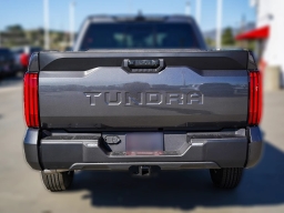 Toyota Tundra 2WD SR Double Cab 6.5' Bed (Natl) 2026
