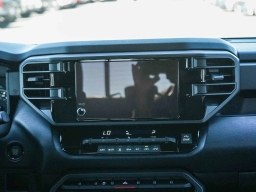 Toyota Tundra 2WD SR Double Cab 6.5' Bed (Natl) 2026