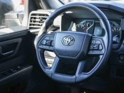 Toyota Tundra 2WD SR Double Cab 6.5' Bed (Natl) 2026