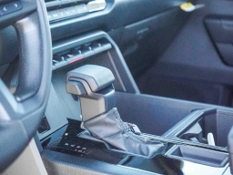 Toyota Tundra 2WD SR Double Cab 6.5' Bed (Natl) 2026