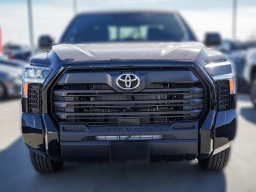 Toyota Tundra 2WD SR Double Cab 8.1' Bed (Natl) 2026