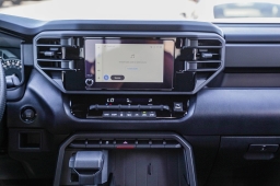 Toyota Tundra 2WD SR Double Cab 8.1' Bed (Natl) 2026