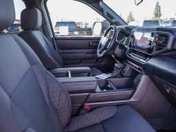 Toyota Tundra 2WD SR Double Cab 8.1' Bed (Natl) 2026