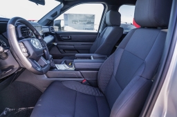 Toyota Tundra 2WD SR Double Cab 8.1' Bed (Natl) 2026