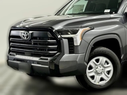 Toyota Tundra 4WD SR CrewMax 5.5' Bed (Natl) 2026