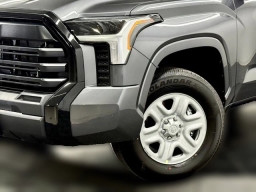 Toyota Tundra 4WD SR CrewMax 5.5' Bed (Natl) 2026