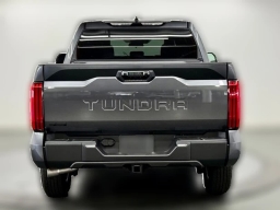 Toyota Tundra 4WD SR CrewMax 5.5' Bed (Natl) 2026