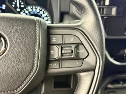 Toyota Tundra 4WD SR CrewMax 5.5' Bed (Natl) 2026