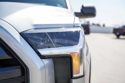 Toyota Tundra 2WD SR5 CrewMax 5.5' Bed (Natl) 2026