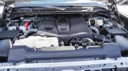 Toyota Tundra 2WD SR5 CrewMax 5.5' Bed (Natl) 2026