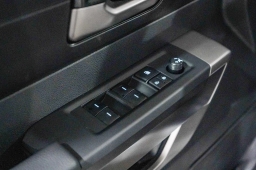 Toyota Tundra 2WD SR5 CrewMax 5.5' Bed (Natl) 2026