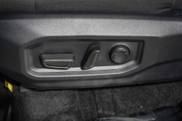 Toyota Tundra 2WD SR5 CrewMax 5.5' Bed (Natl) 2026