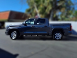 Toyota Tundra 2WD SR5 CrewMax 5.5' Bed (Natl) 2026