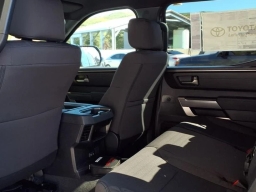 Toyota Tundra 2WD SR5 CrewMax 5.5' Bed (Natl) 2026