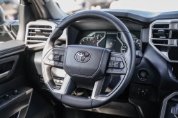 Toyota Tundra 2WD SR5 CrewMax 5.5' Bed (Natl) 2026